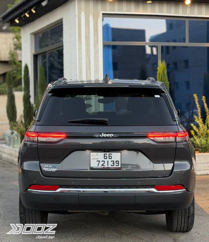Jeep Grand Cherokee 2022 للبيع في عمان