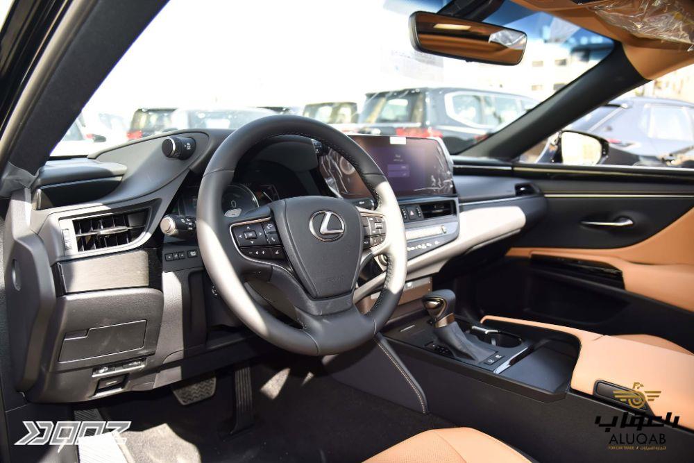 Lexus ES300H 2025 for sale in Amman