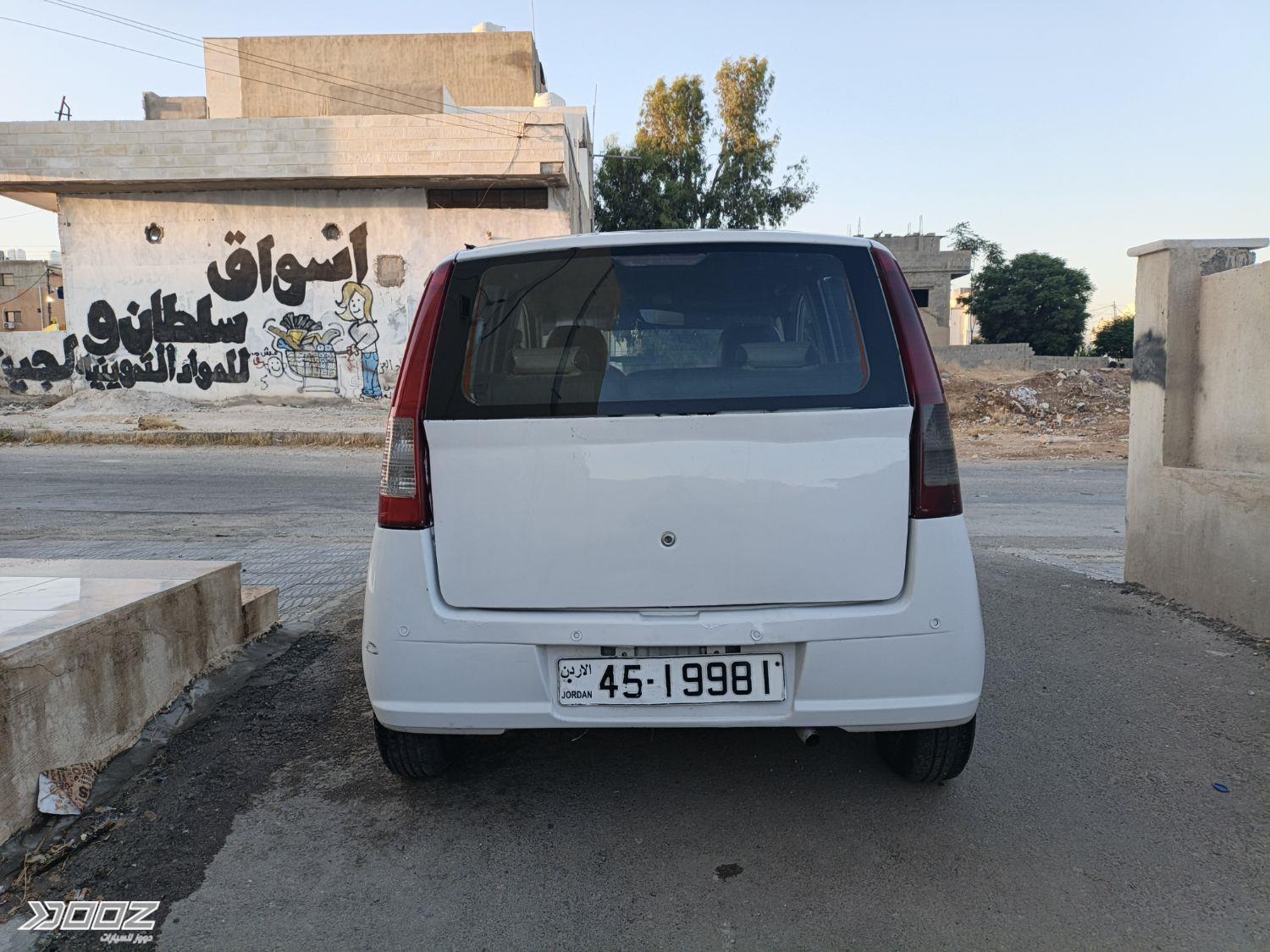 Daihatsu Charade 2006 for sale in Amman