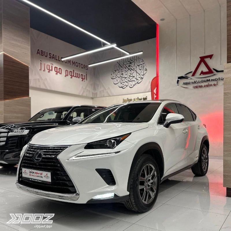 لكزس ان اكس 300 اتش 2019 للبيع في عمان