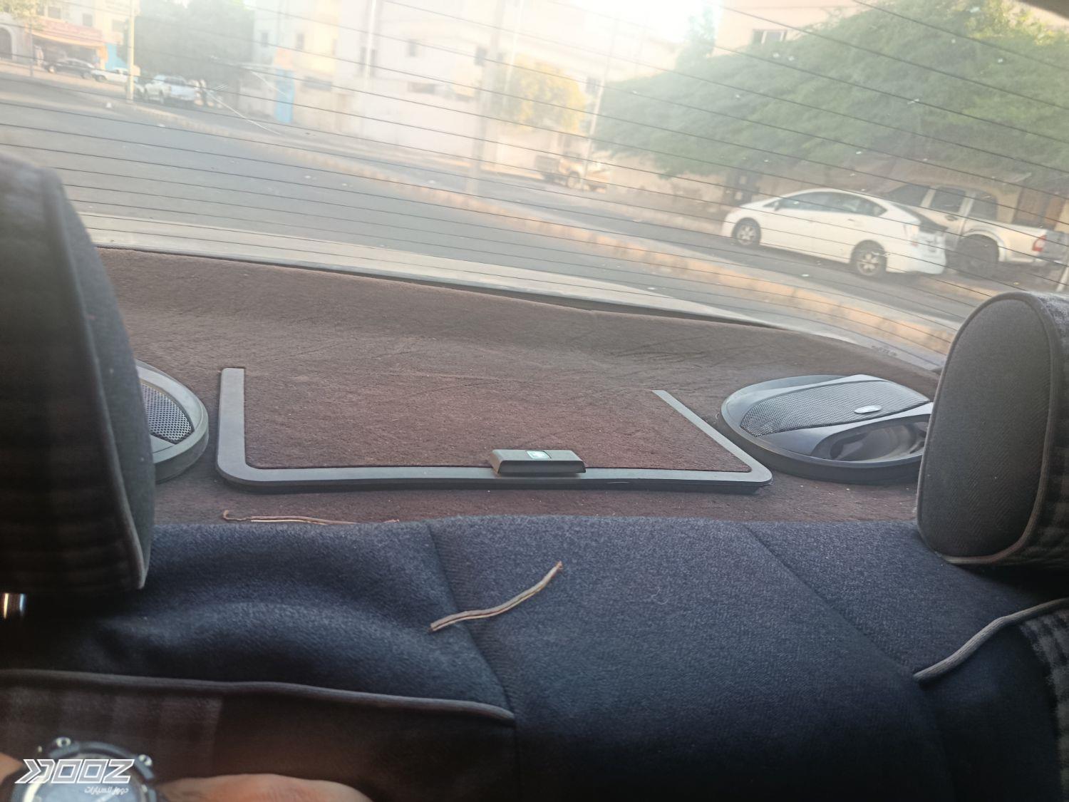 Mercedes E200 1990 for sale in Aqaba