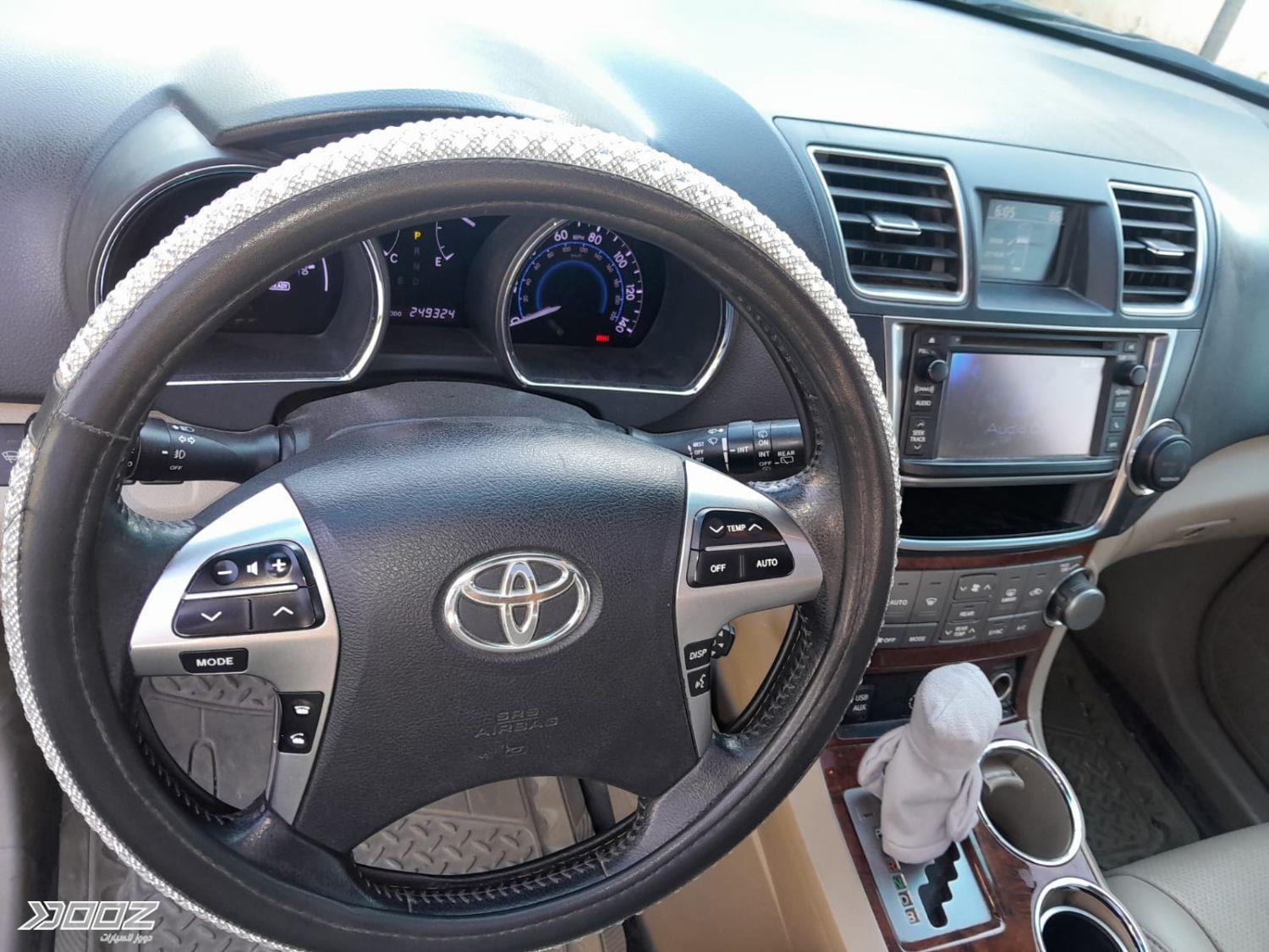 Toyota Highlander 2013 for sale in Amman