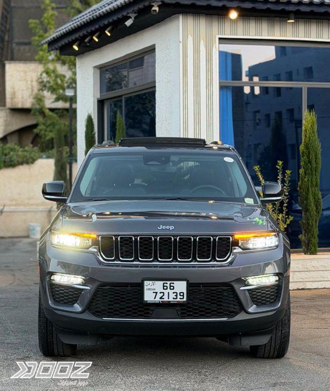 Jeep Grand Cherokee 2022 للبيع في عمان