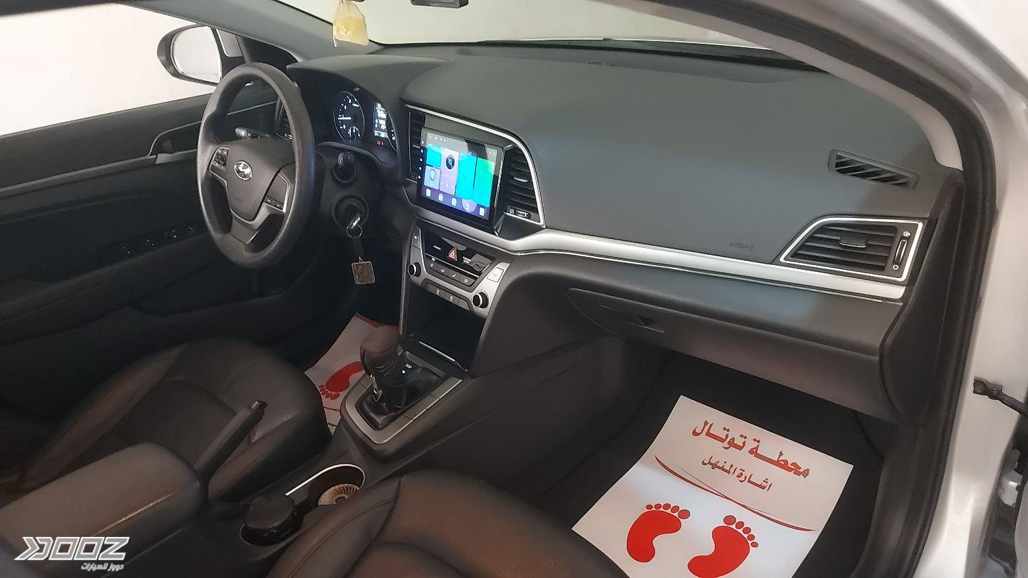 هيونداي Avante 2017 للبيع في عمان