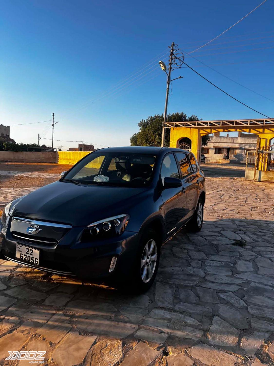 Toyota RAV4 2014 for sale in Amman
