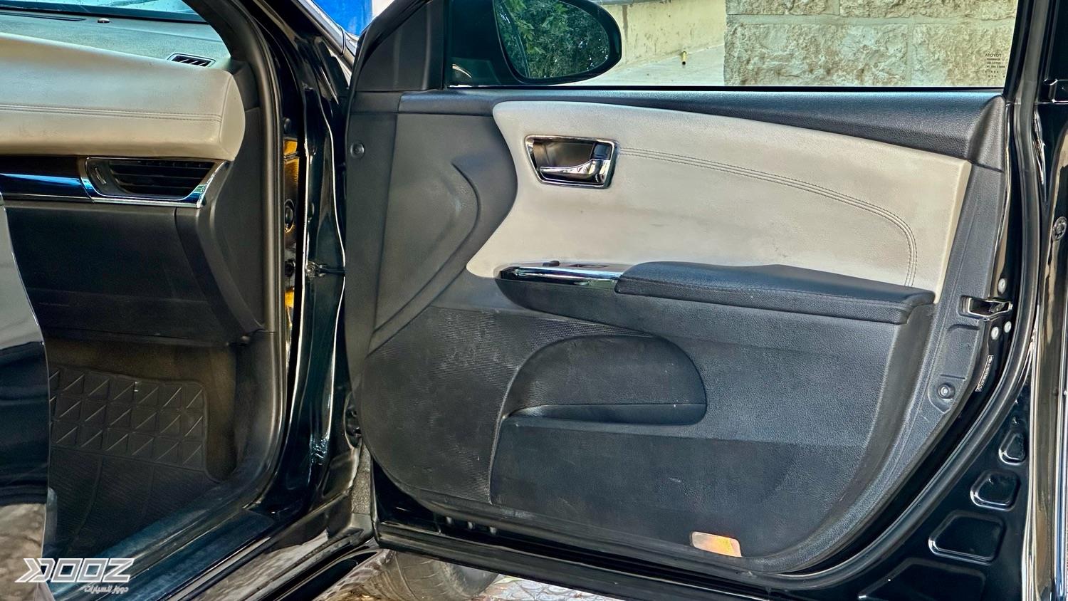 Toyota Avalon 2014 for sale in Amman