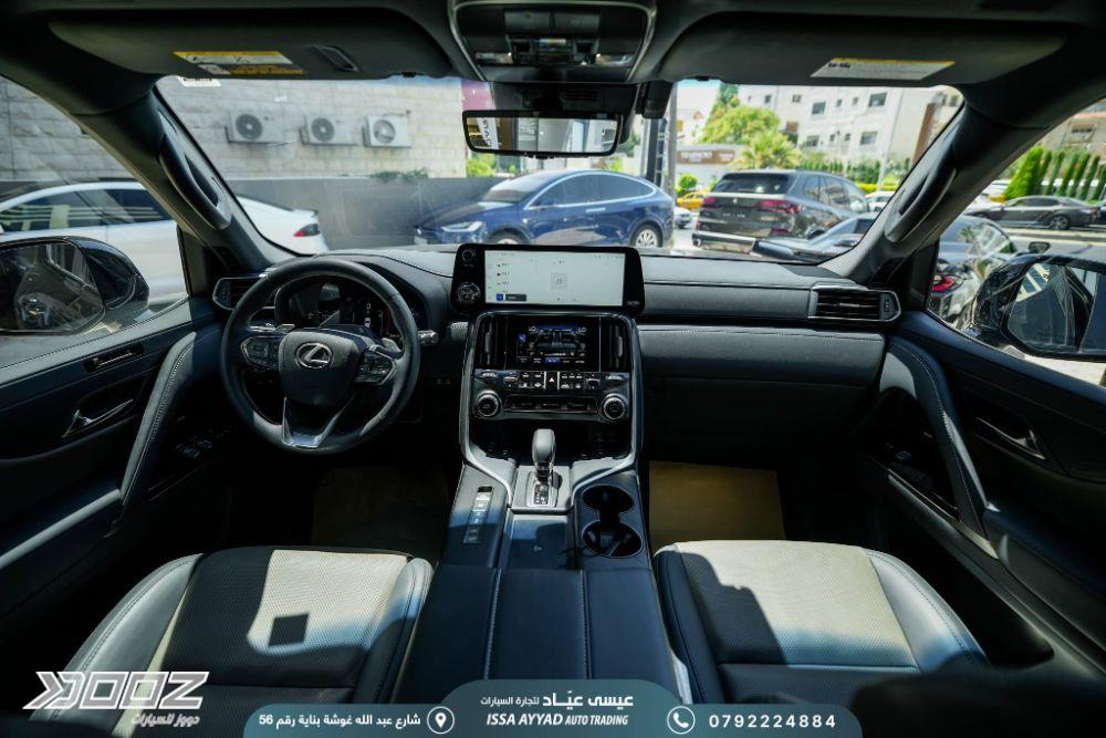 لكزس LX700H 2025 للبيع في عمان