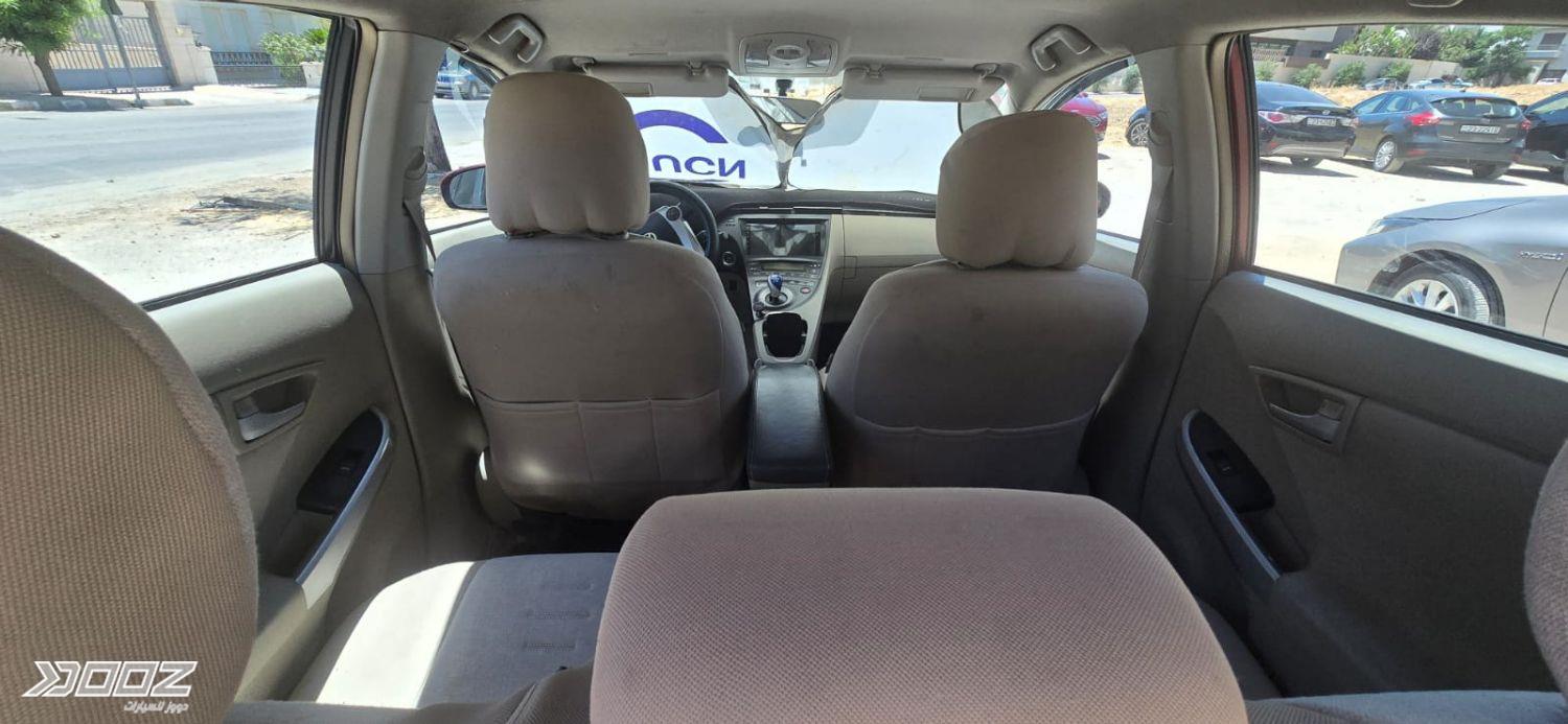 Toyota Prius 2011 for sale in Zarqa