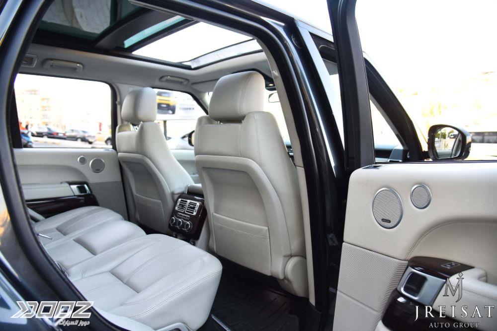 Land Rover Range Rover Vogue 2016 للبيع في عمان
