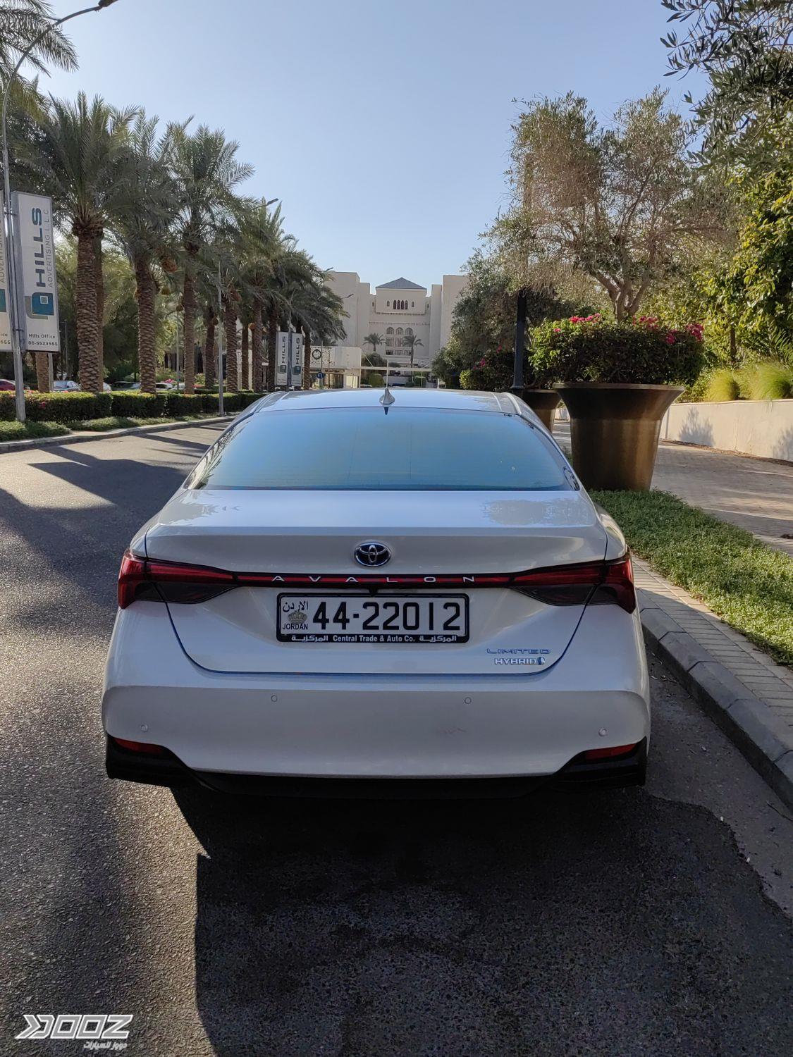 Toyota Avalon 2019 for sale in Aqaba