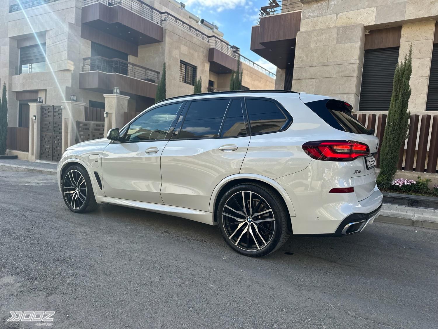 بي إم دبليو X5 Plug-in Hybrid 2021 للبيع في عمان