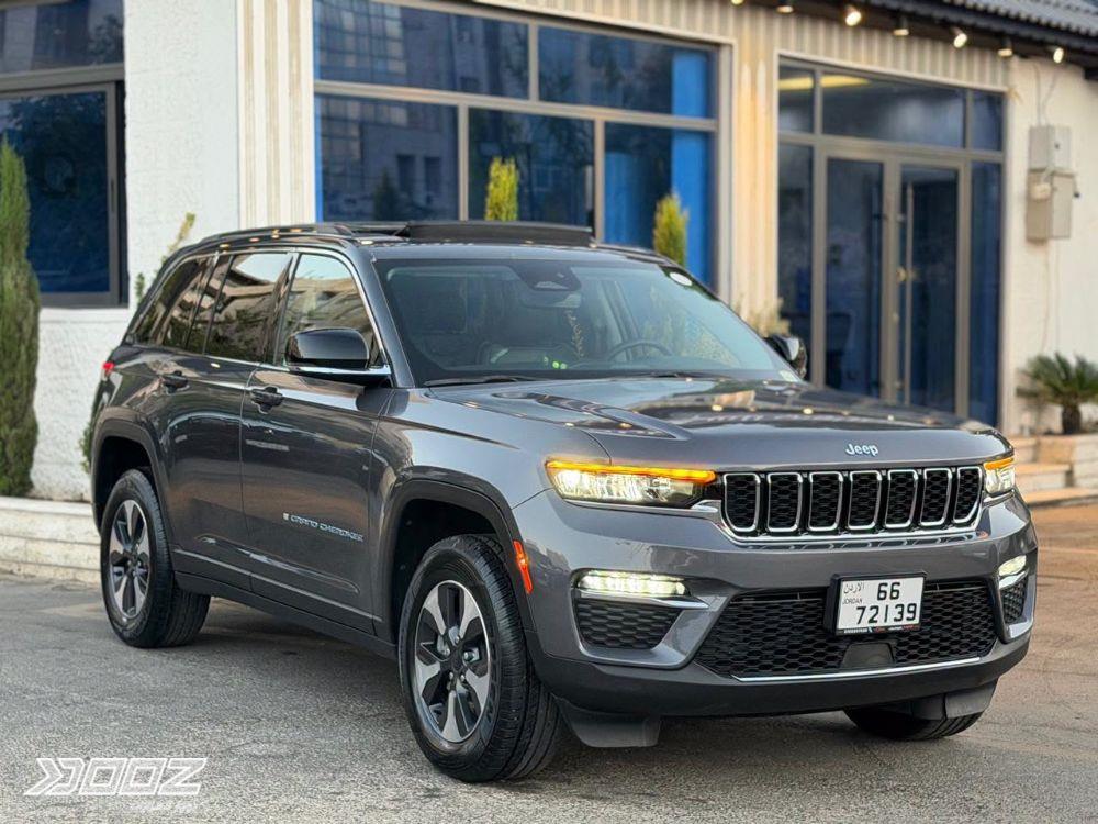 Jeep Grand Cherokee 2022 للبيع في عمان