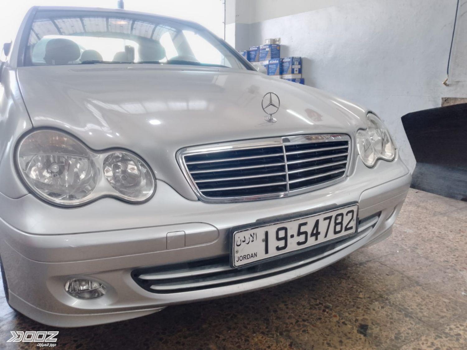 مرسيدس سي 180 كي 2004 للبيع في الزرقاء
