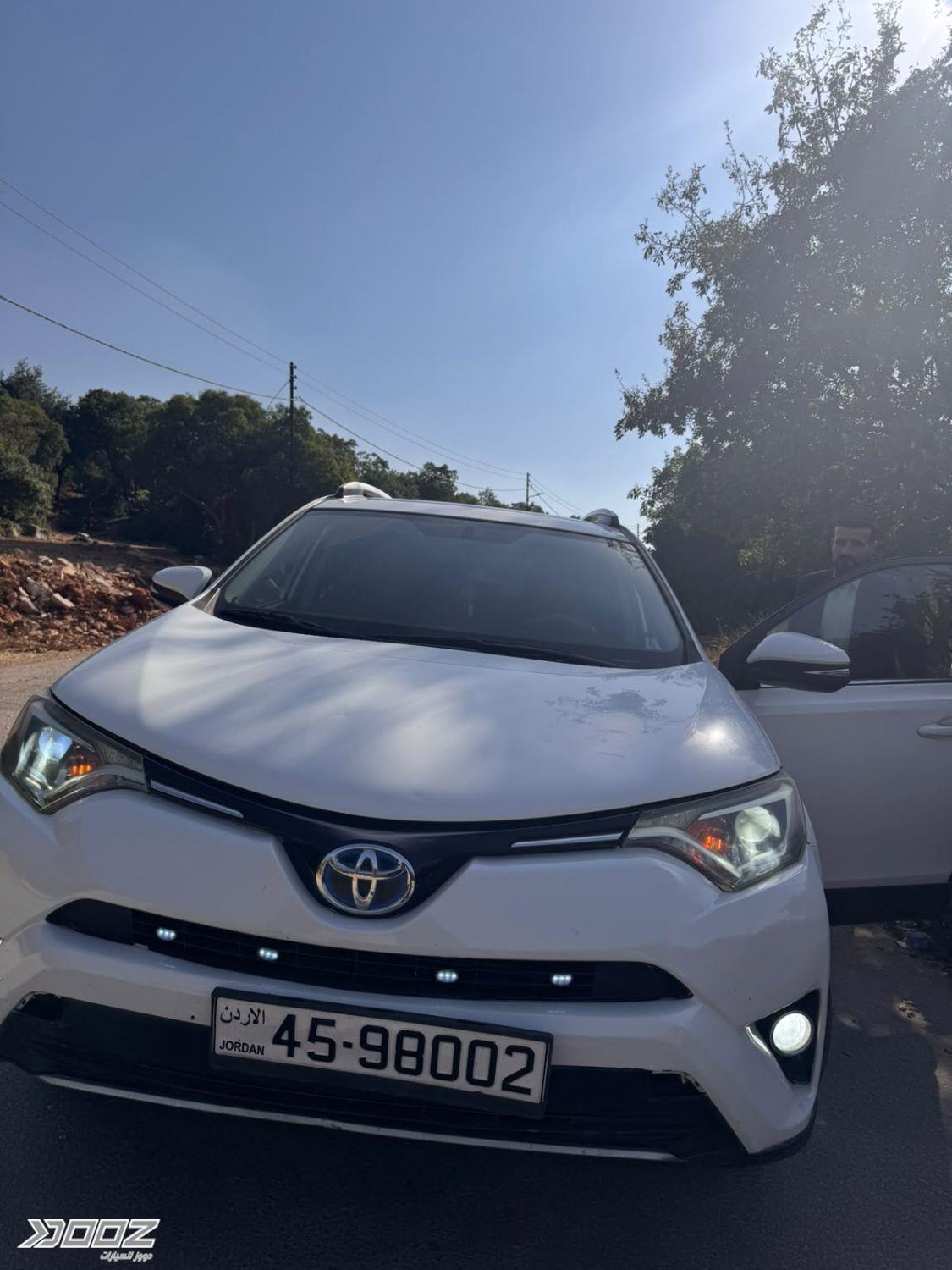 Toyota RAV4 2016 for sale in Ajloun