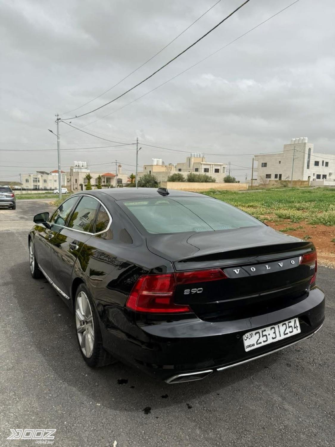 فولفو اس 90 2017 للبيع في عمان