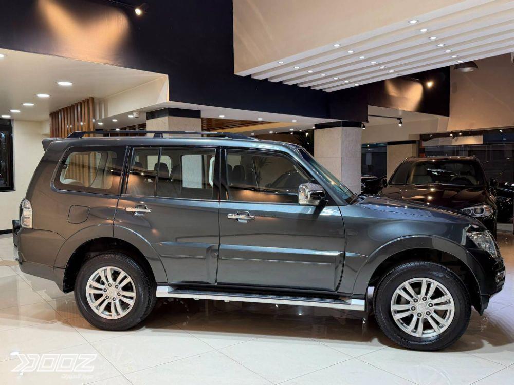 ميتسوبيشي Pajero 2019 للبيع في عمان