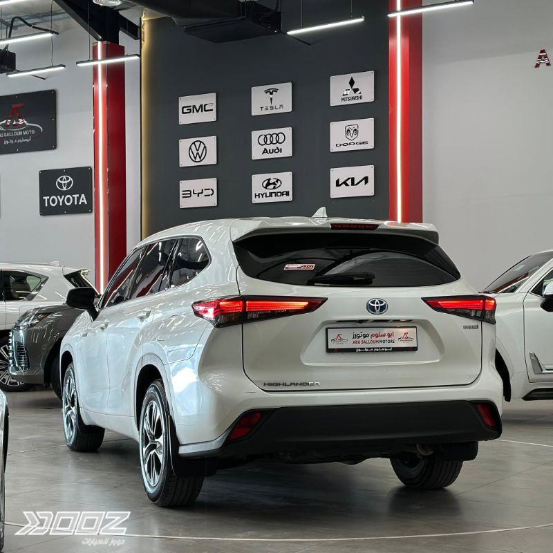 Toyota Highlander 2020 for sale in Zarqa-freezone