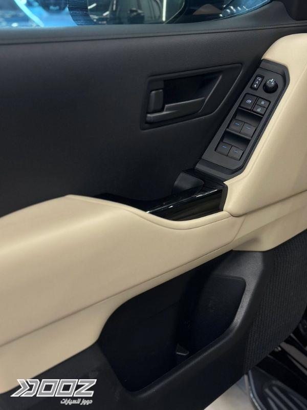 Toyota Land Cruiser 2024 for sale in Zarqa-freezone