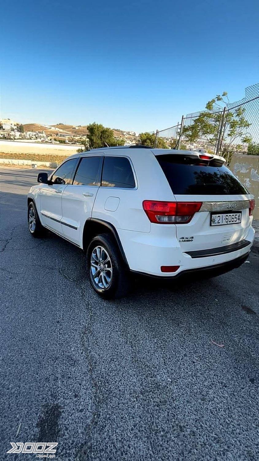 Jeep Grand Cherokee 2011 for sale in Amman