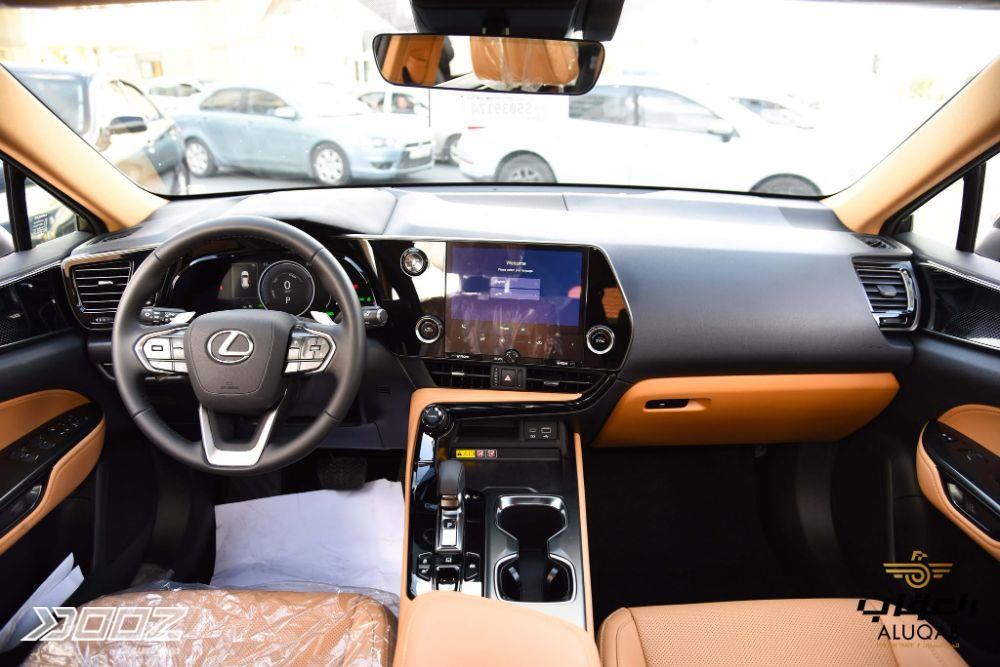 لكزس NX350h 2025 للبيع في عمان