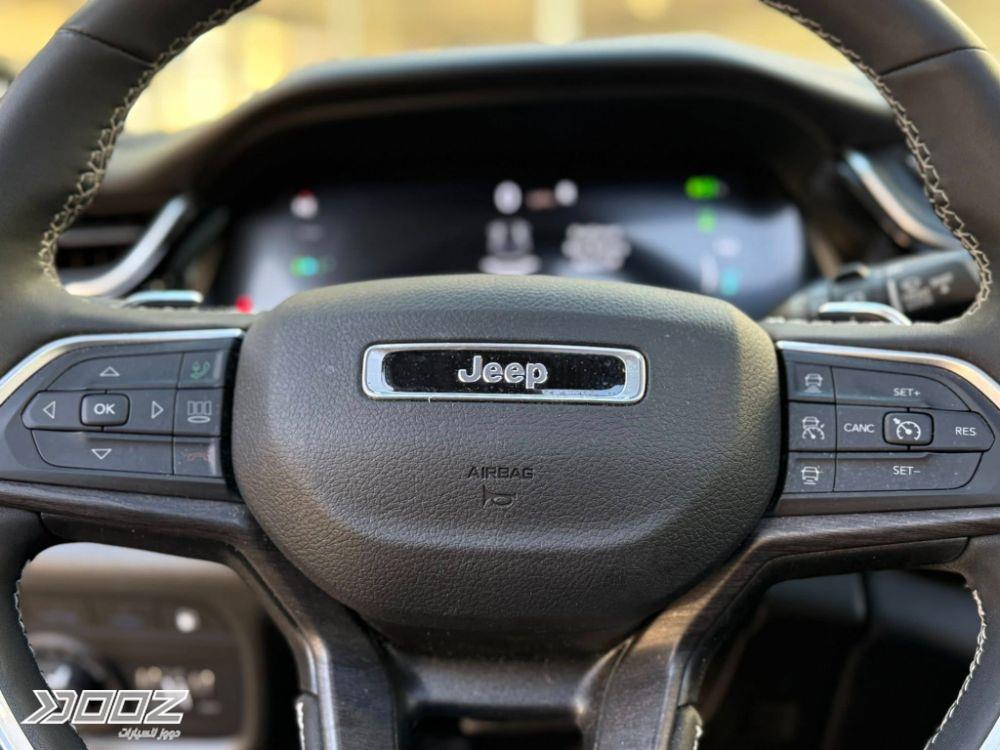 Jeep Grand Cherokee 2023 للبيع في الزرقاء-المنطقة الحرة