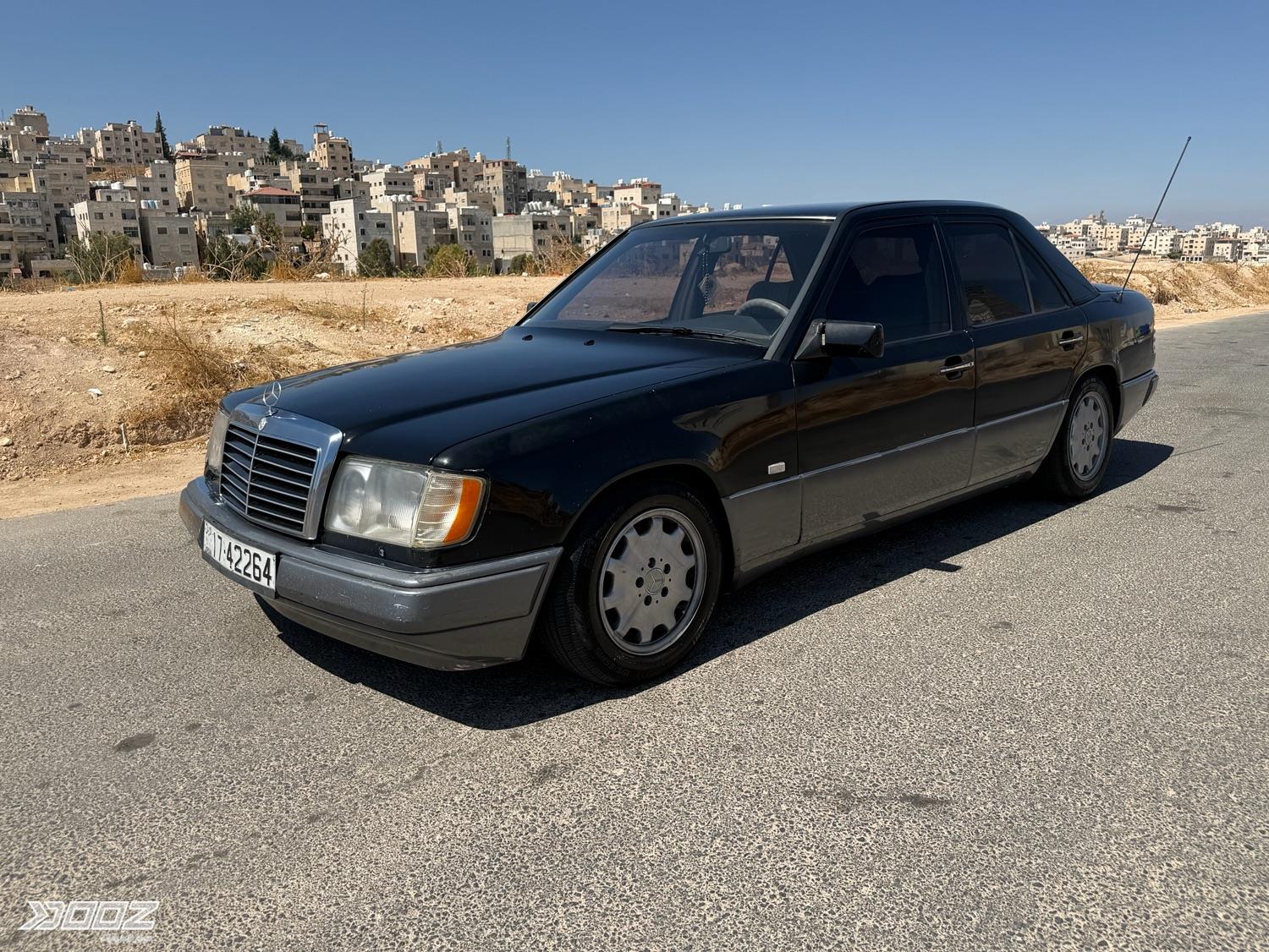 Mercedes E200 1993 for sale in Amman
