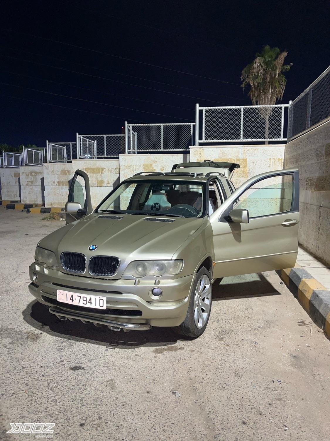 بي إم دبليو اكس 5 3.0i 2003 للبيع في عمان