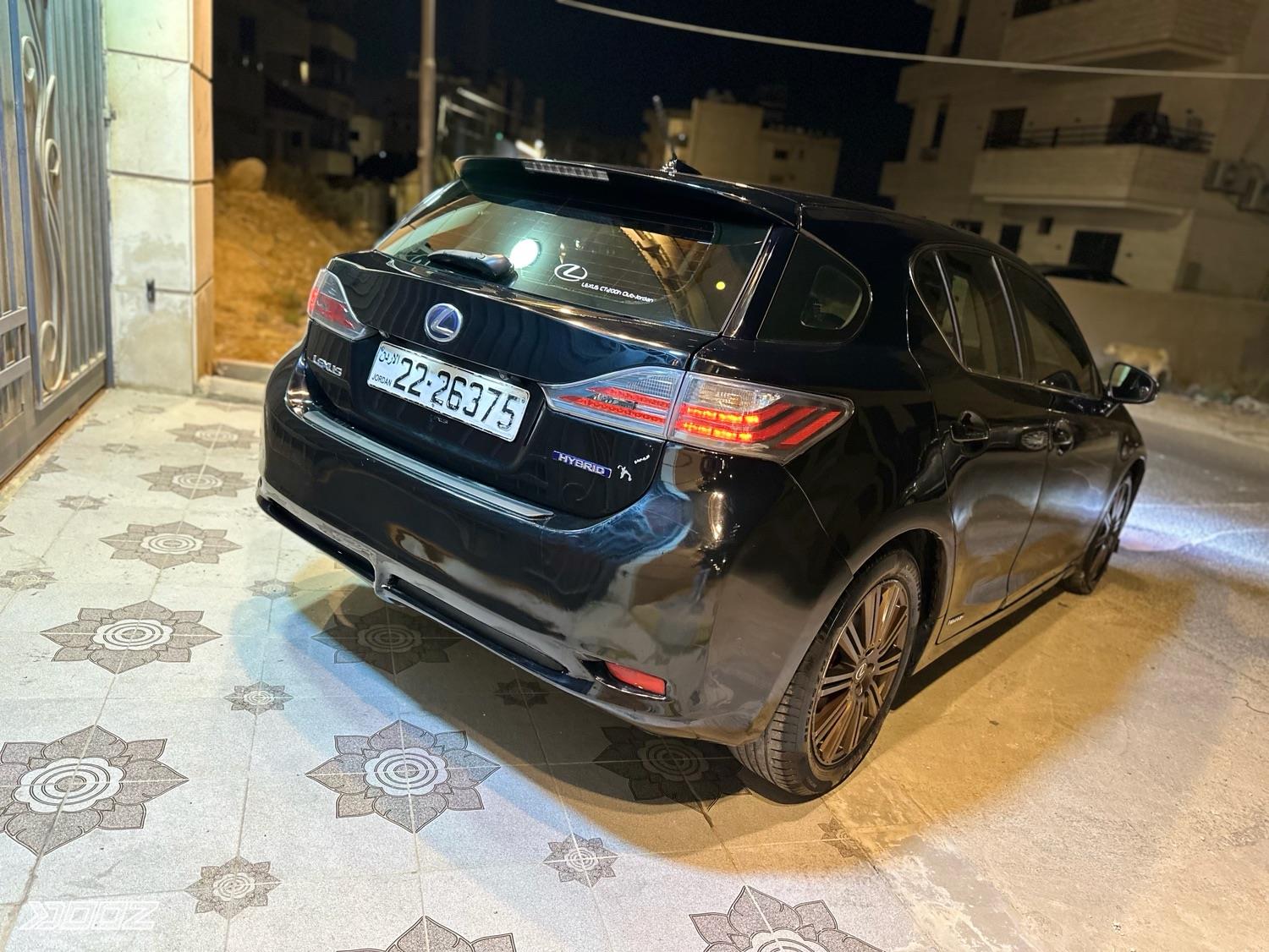 Lexus CT200H 2012 for sale in Zarqa