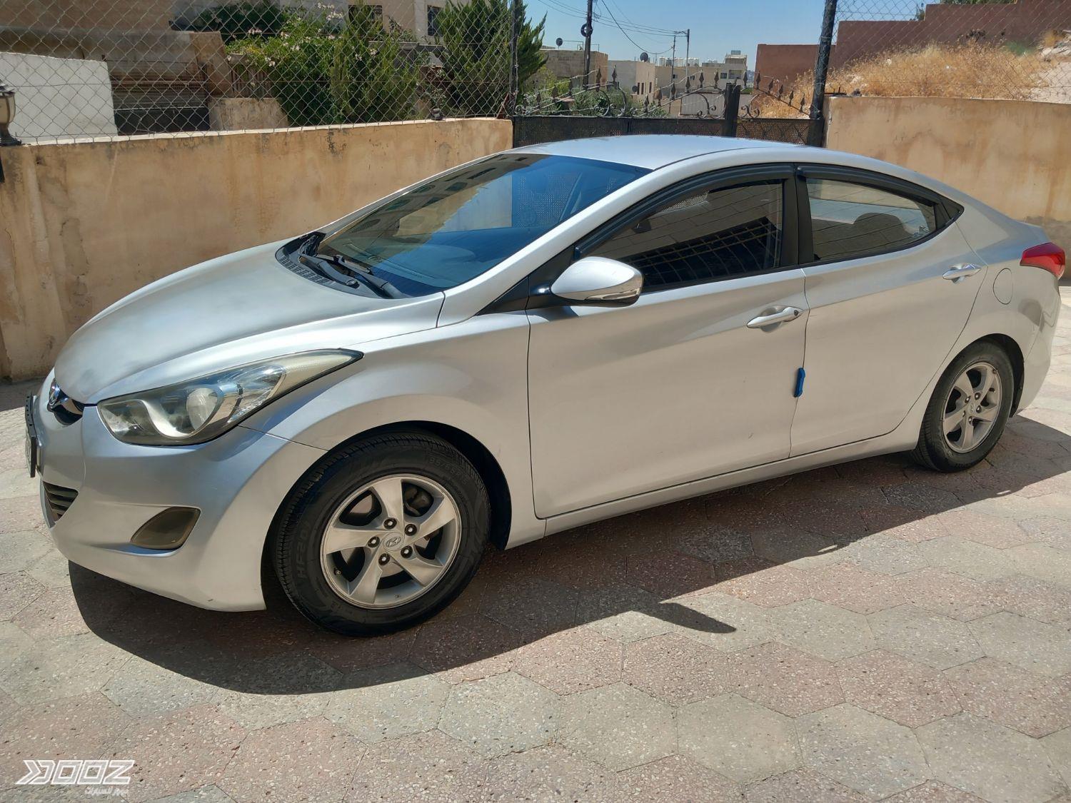 هيونداي Avante 2011 للبيع في عمان