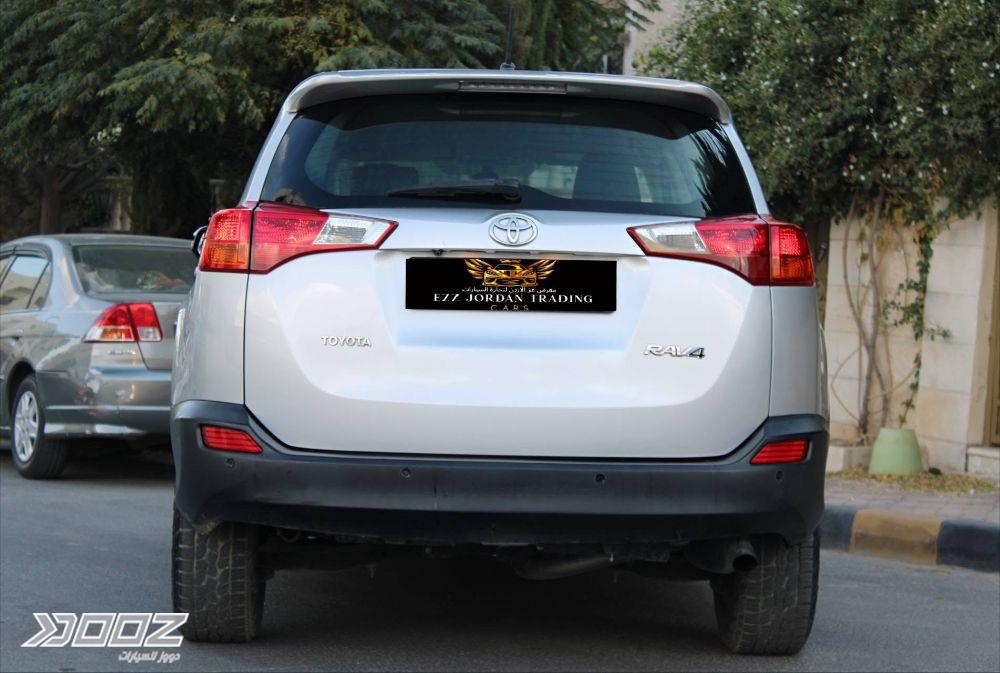 تويوتا RAV4 2015 للبيع في عمان