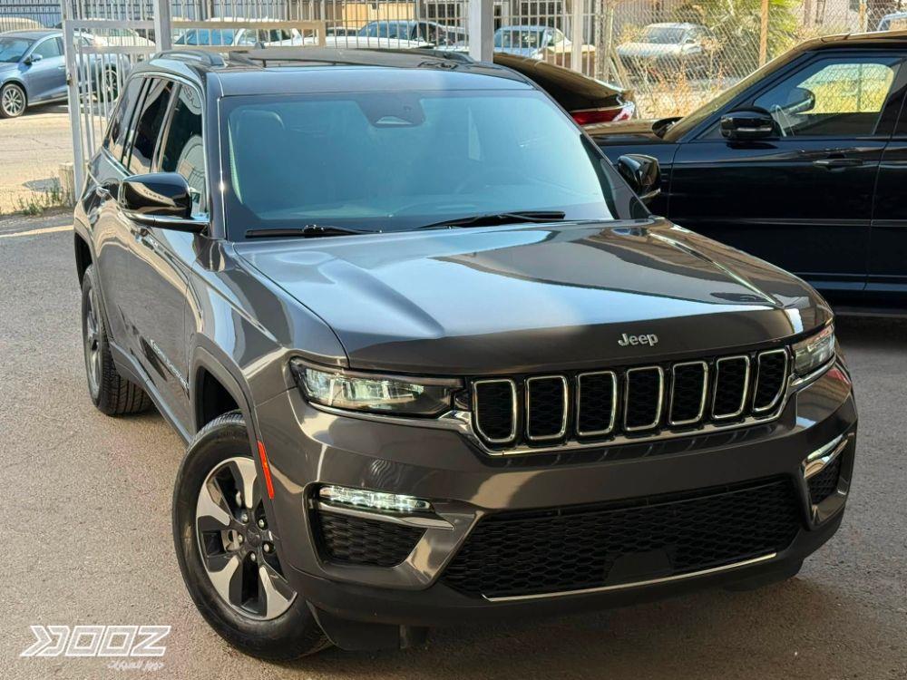 Jeep Grand Cherokee 2024 للبيع في الزرقاء-المنطقة الحرة