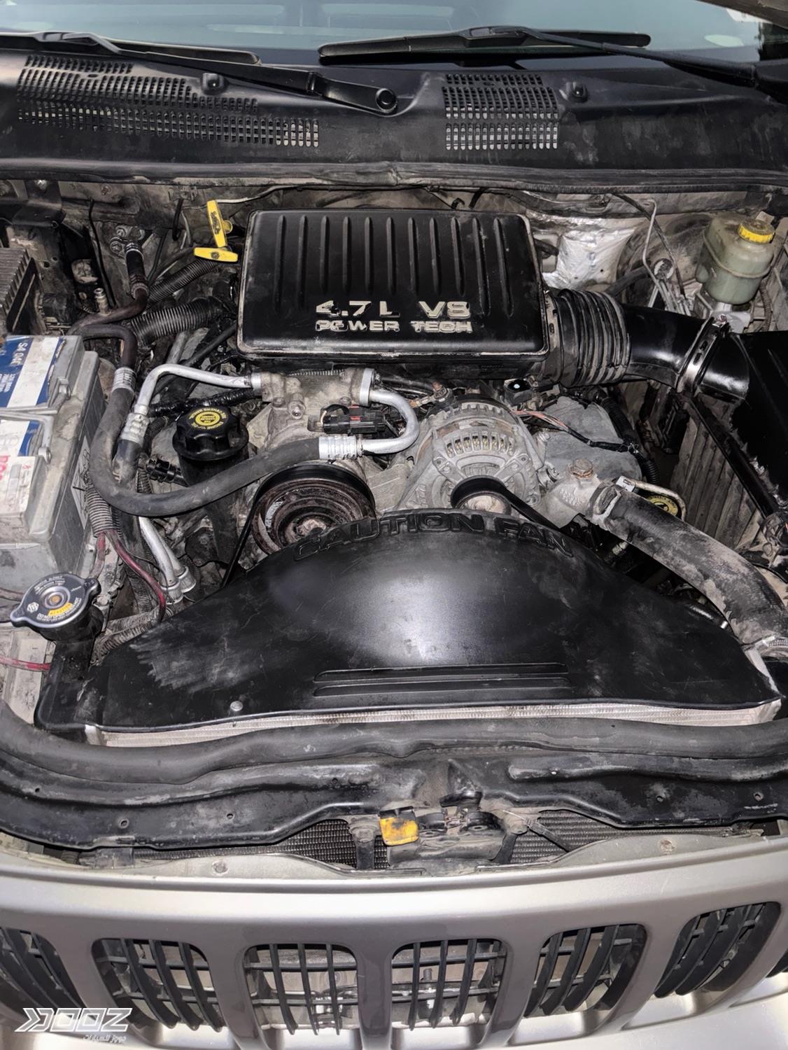 Jeep Grand Cherokee 2000 للبيع في عمان
