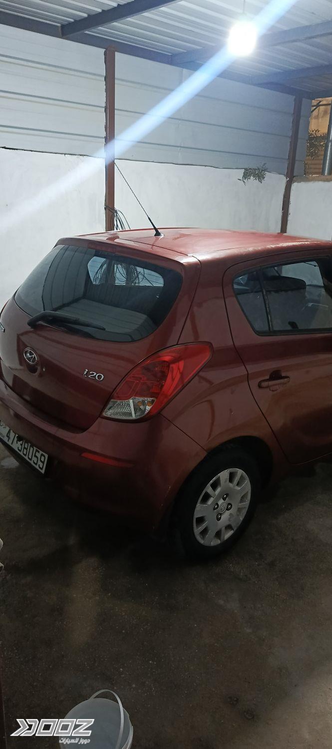 Hyundai i20 2013 for sale in Zarqa