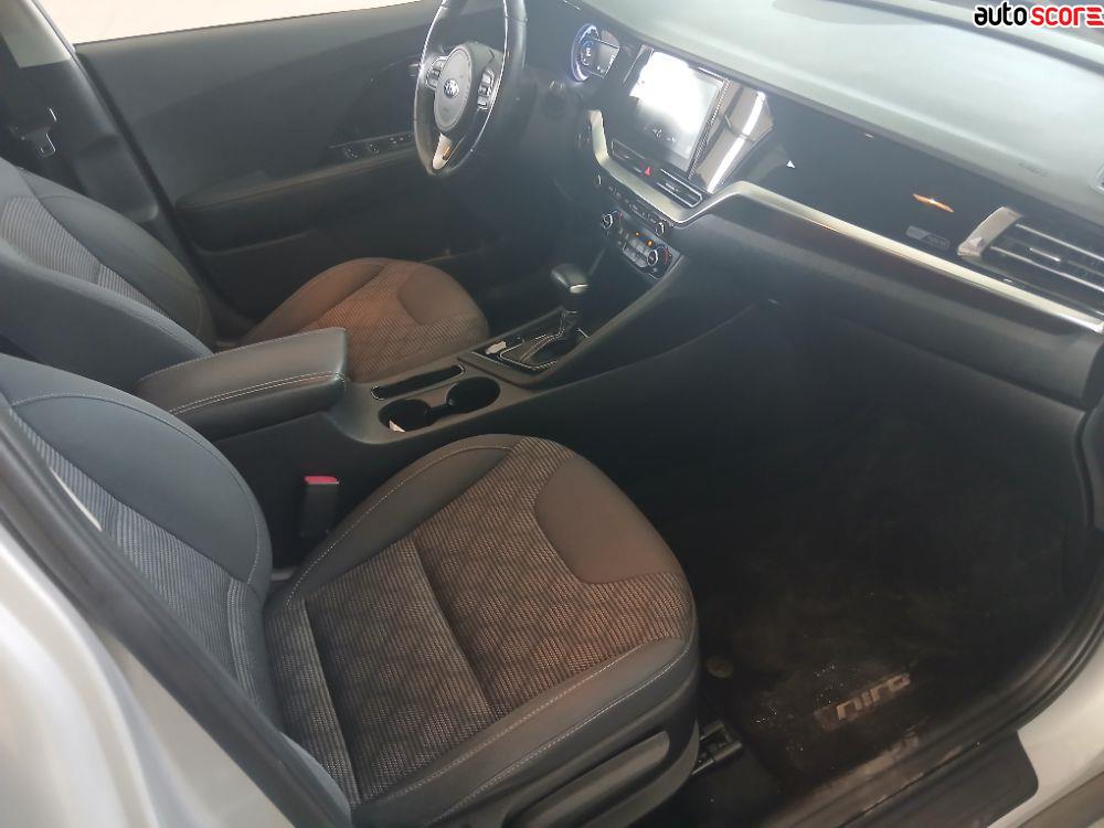Kia Niro 2021 for sale in Salt