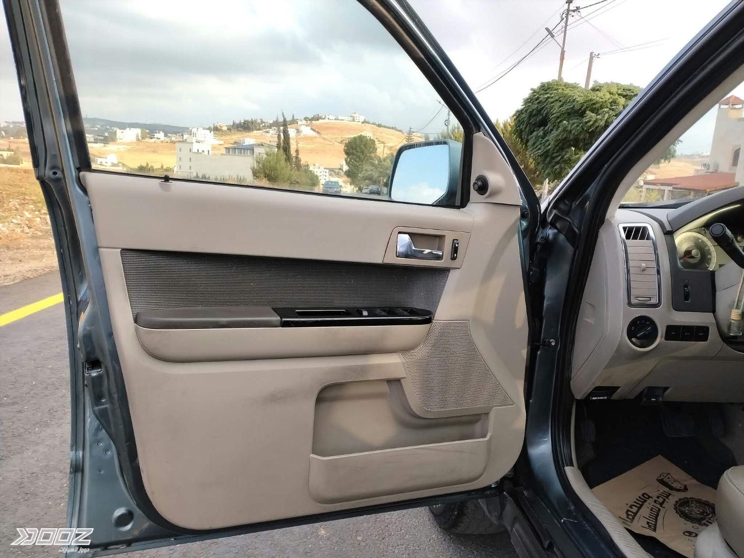 Ford Escape 2010 for sale in Salt