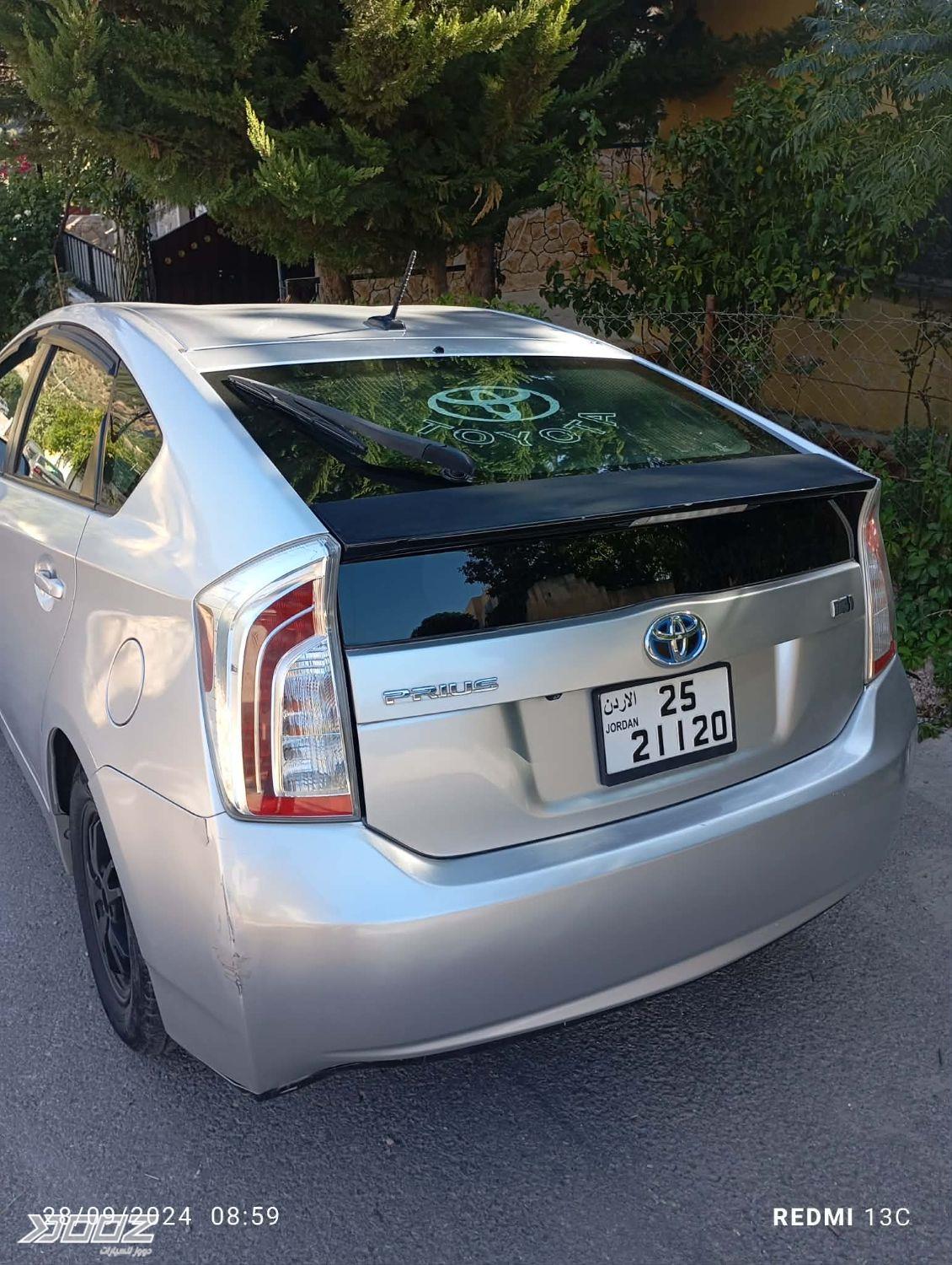 Toyota Prius 2013 for sale in Ajloun