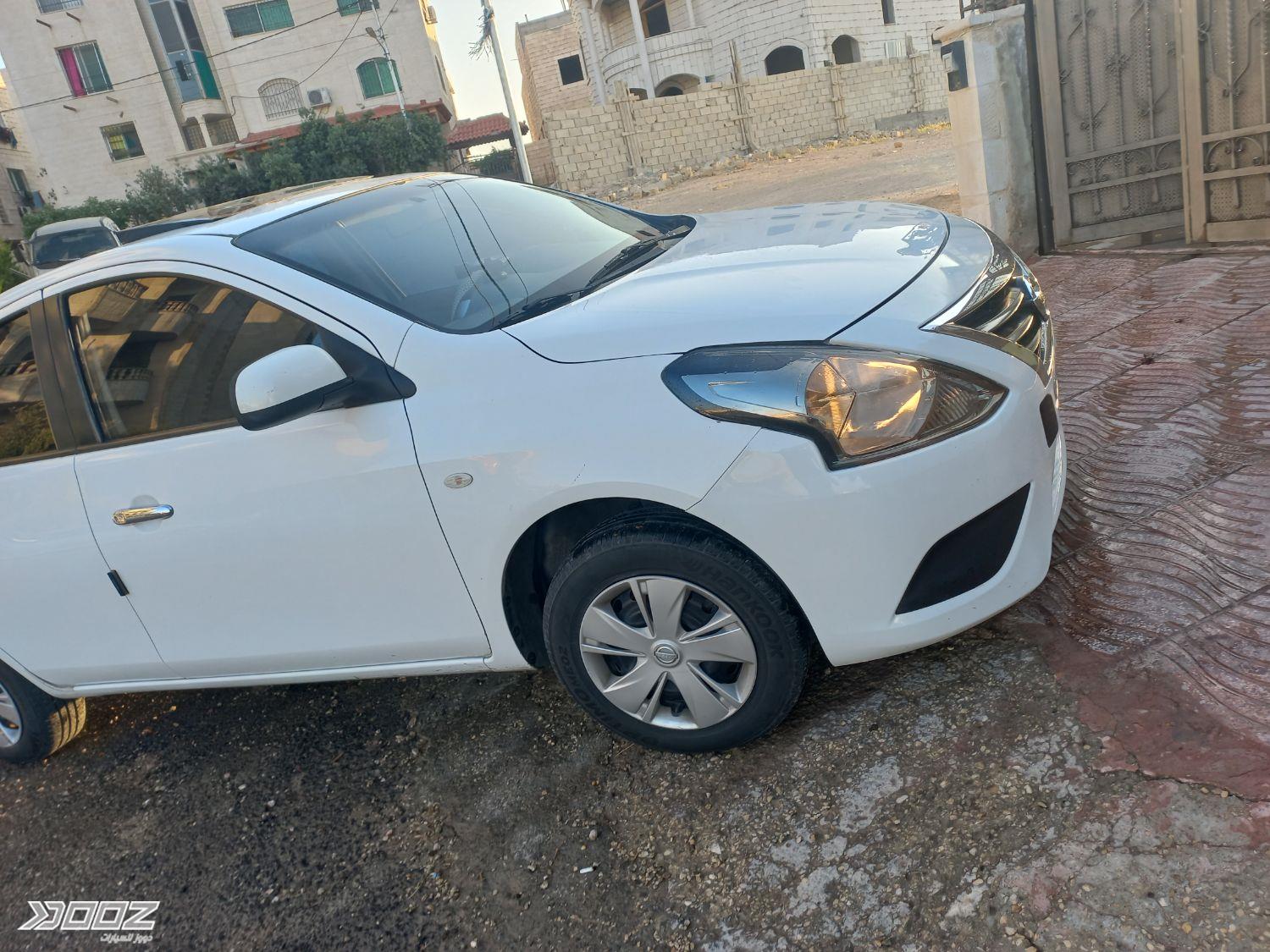 نيسان صني 2016 للبيع في عمان