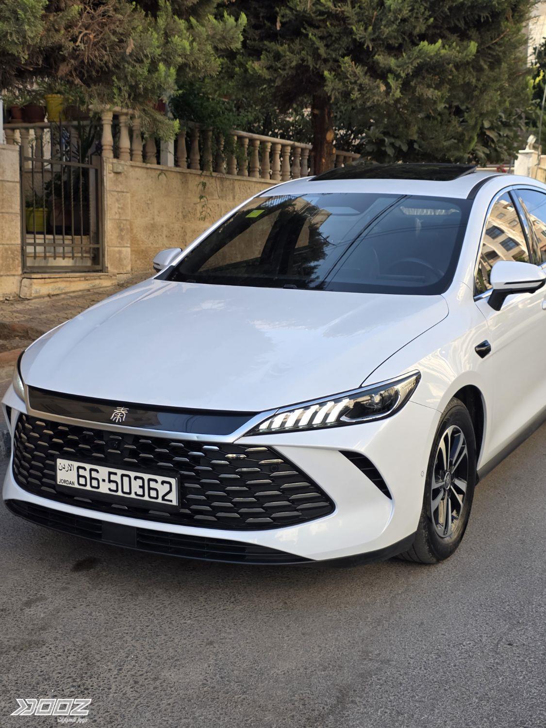 بي واي دي QIN Plus DM-i 2025 للبيع في عمان