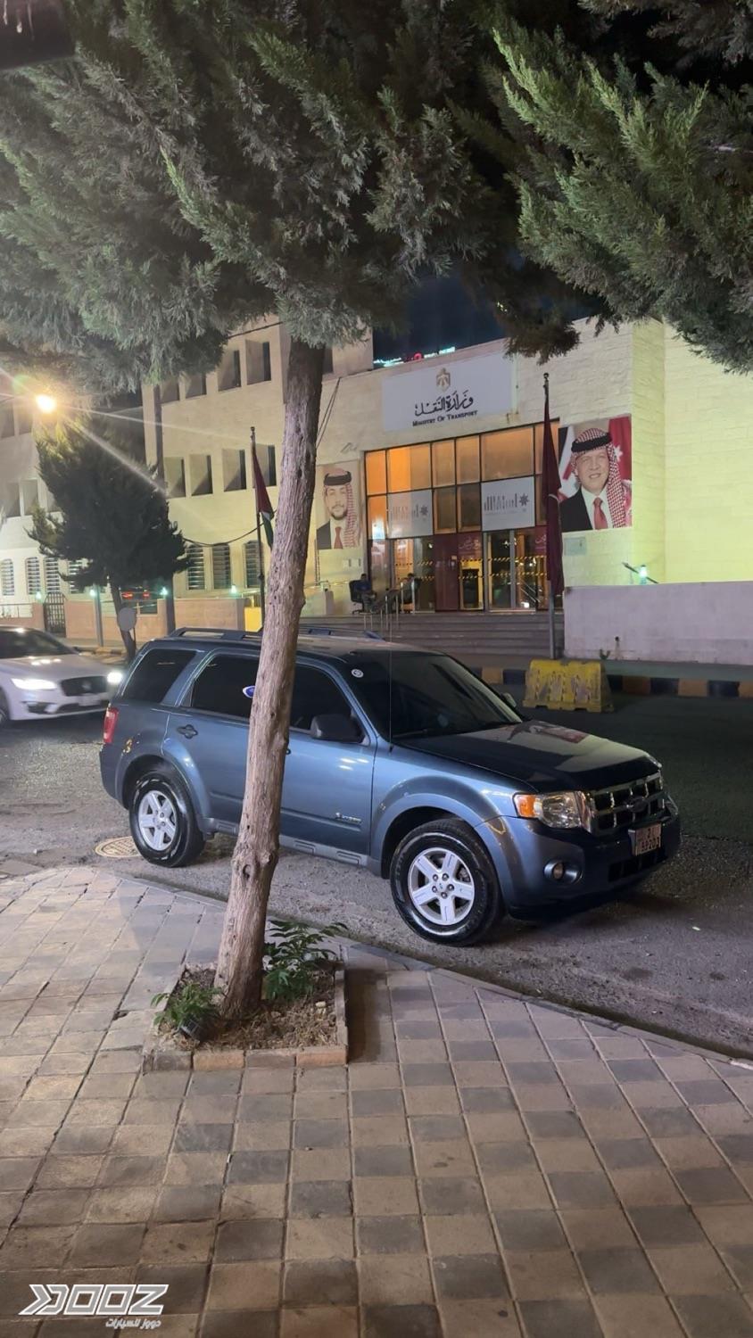 Ford Escape 2010 for sale in Al Karak