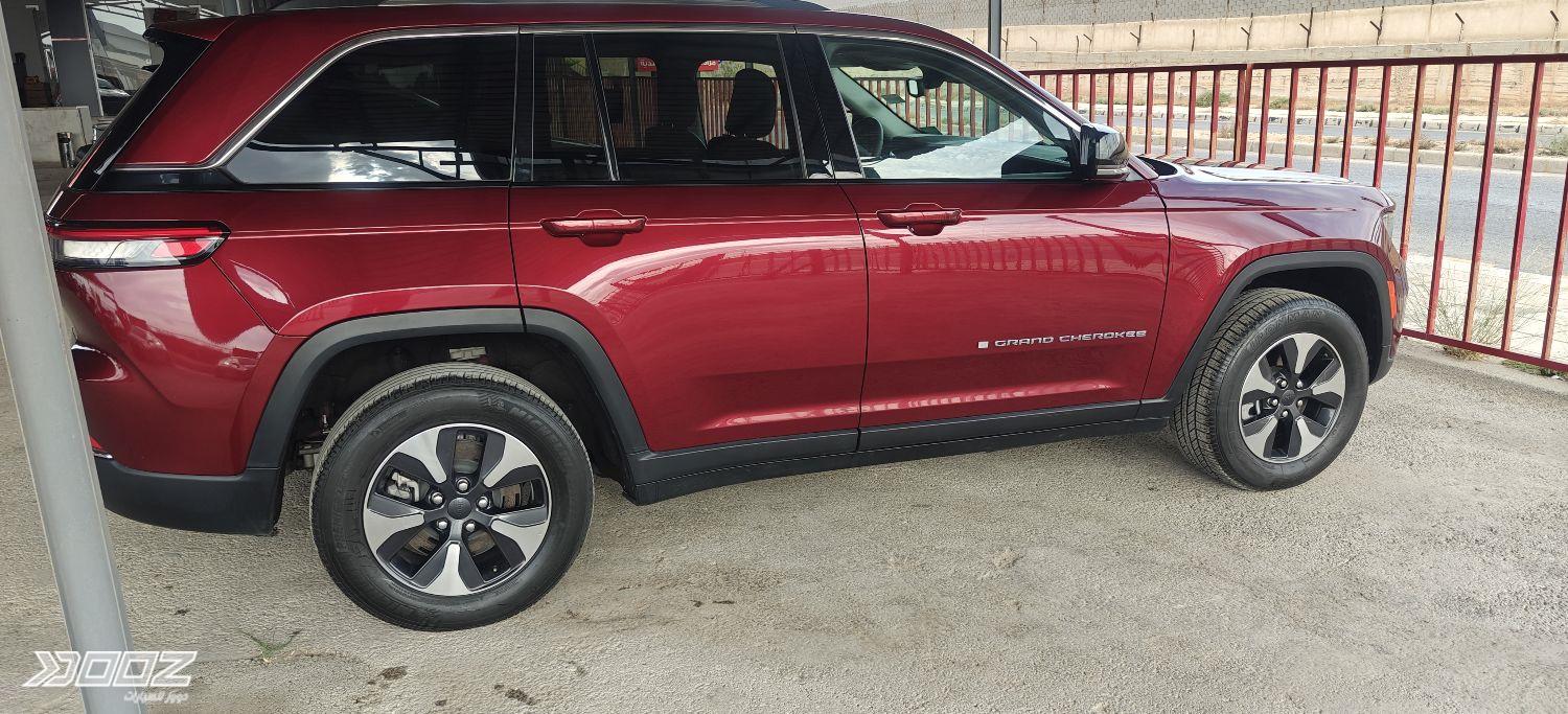 Jeep Grand Cherokee 2023 للبيع في الزرقاء