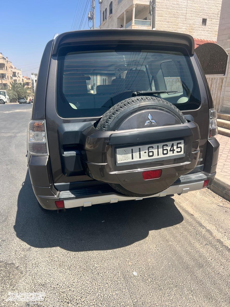 ميتسوبيشي Pajero 2010 للبيع في عمان