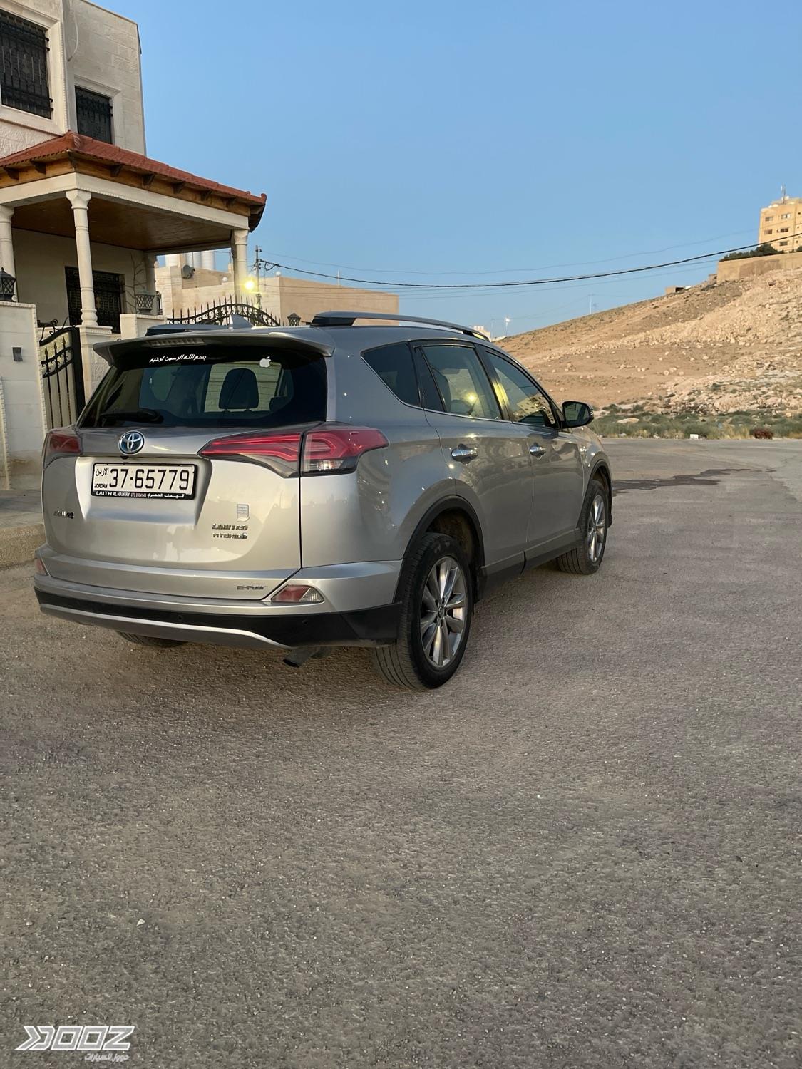 Toyota RAV4 2017 for sale in Zarqa