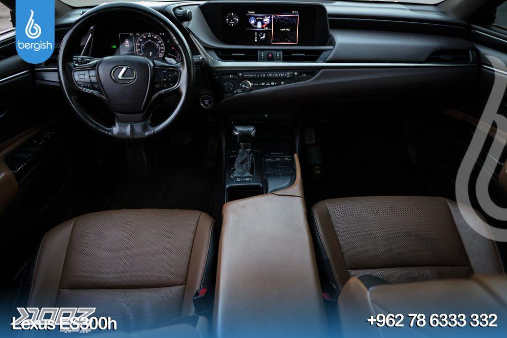 Lexus ES300H 2019 for sale in Irbid
