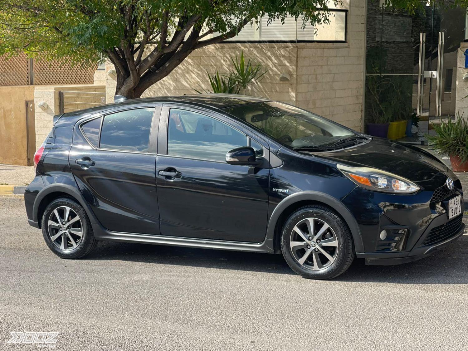 Toyota Prius C 2018 for sale in Amman