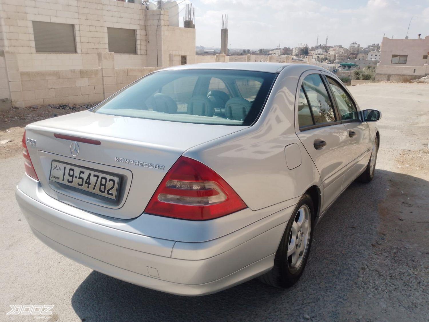 مرسيدس سي 180 كي 2004 للبيع في الزرقاء