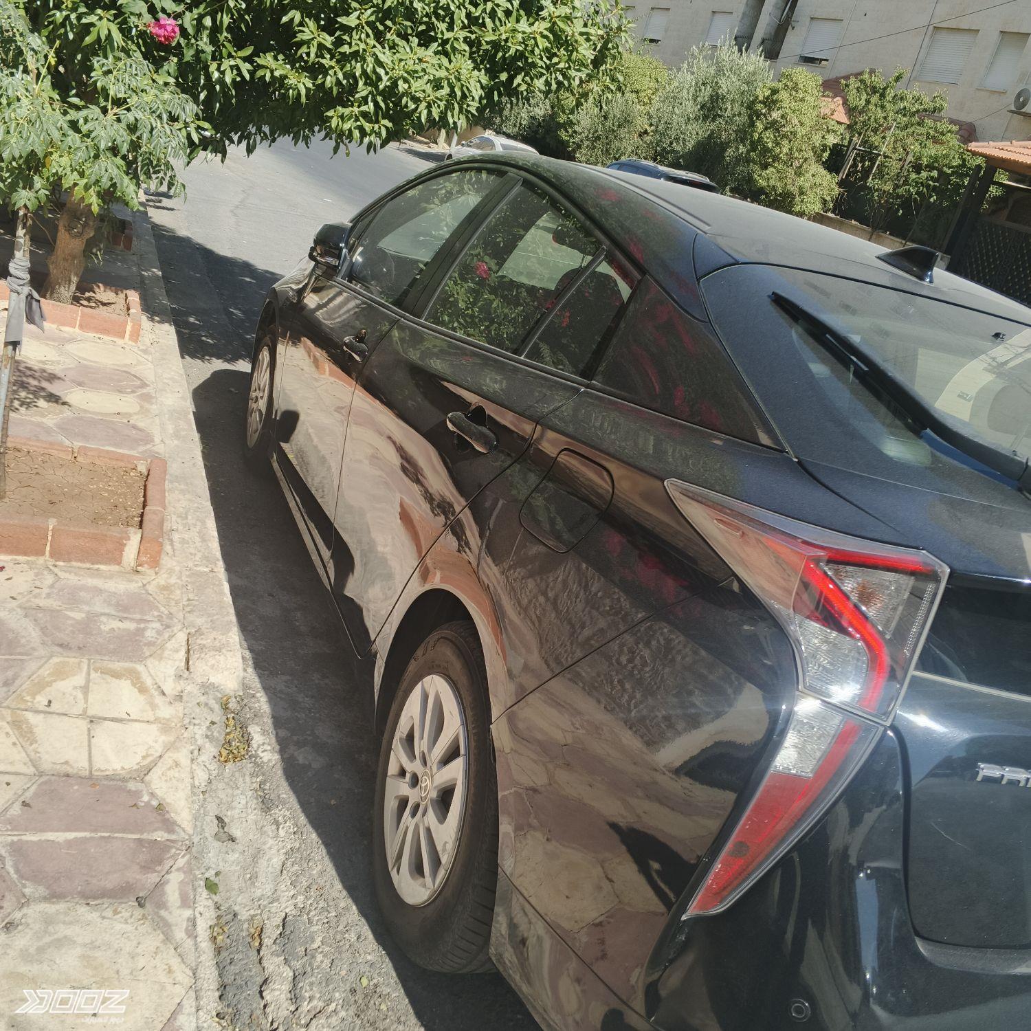 Toyota Prius 2017 for sale in Amman