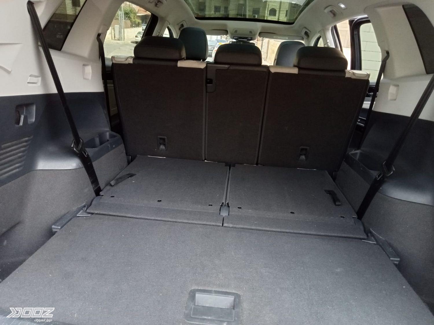 VW ID.6 2022 for sale in Amman
