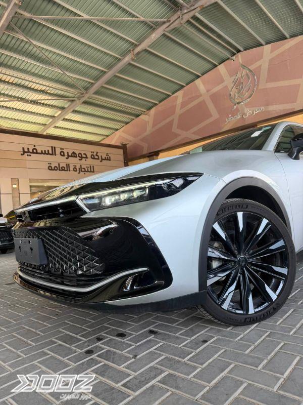 Toyota Crown 2023 for sale in Zarqa-freezone