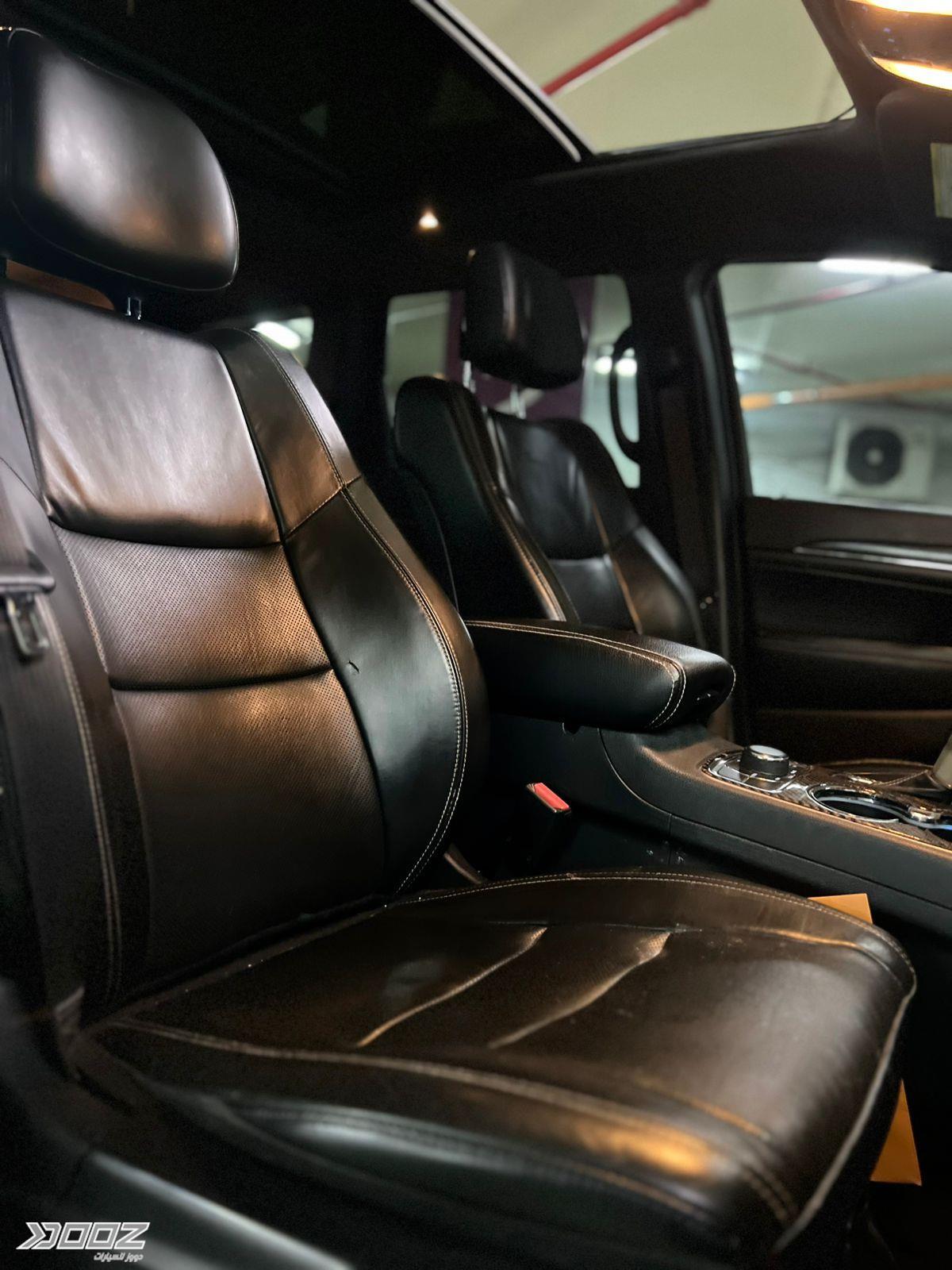 Jeep Grand Cherokee 2016 للبيع في عمان