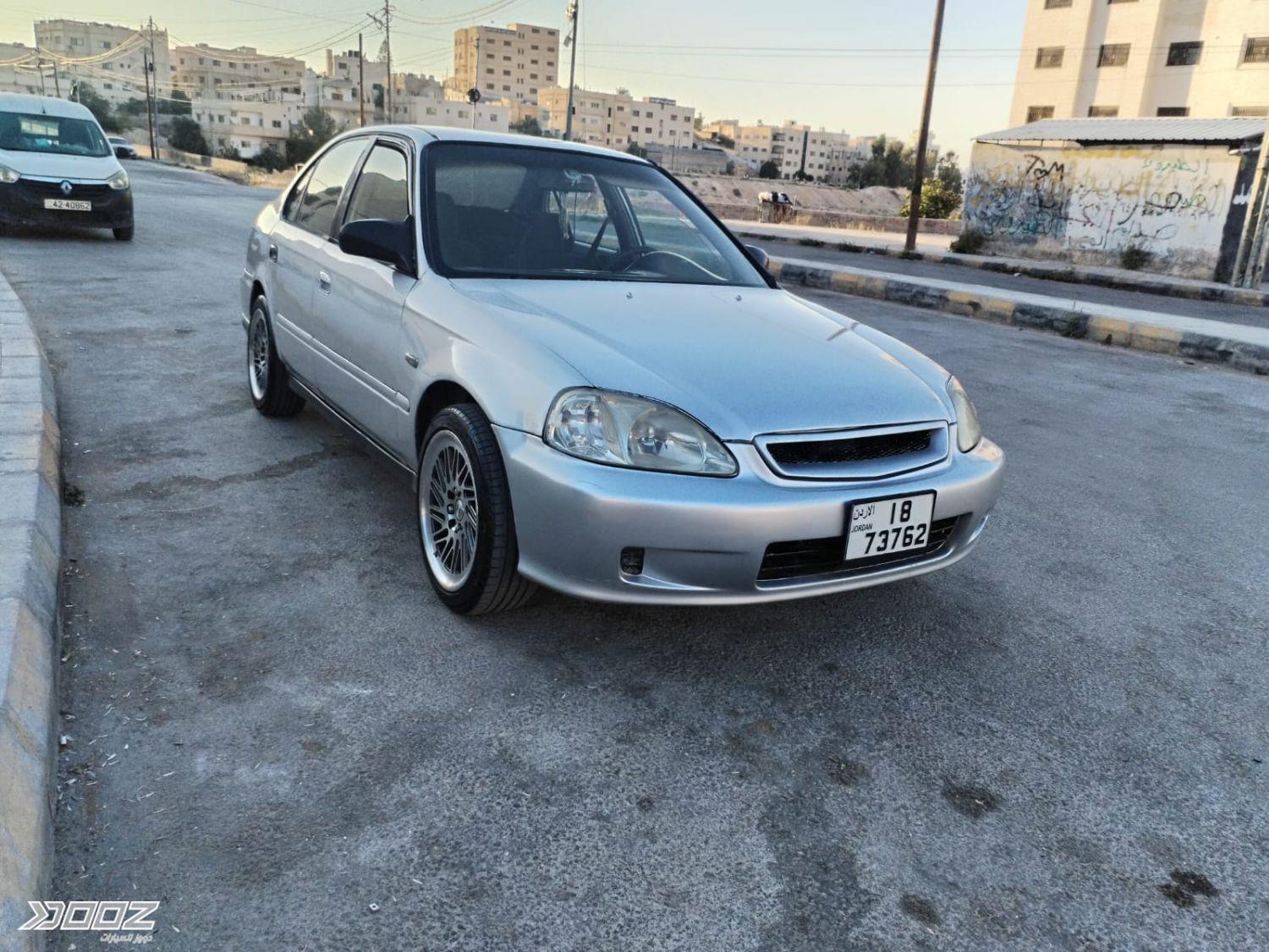 Honda Civic 2000 for sale in Zarqa